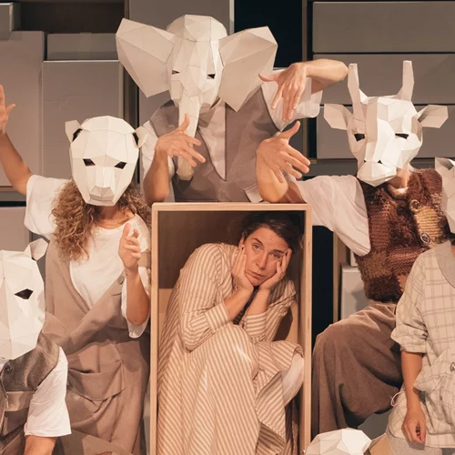 Δείτε πρώτες φωτογραφίες από την "Οικογένεια Νώε" στο Θέατρο Πόρτα