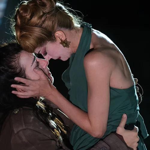 Οι πρώτοι σταθμοί της "Ηλέκτρας" του Δημήτρη Τάρλοου στην Αθήνα