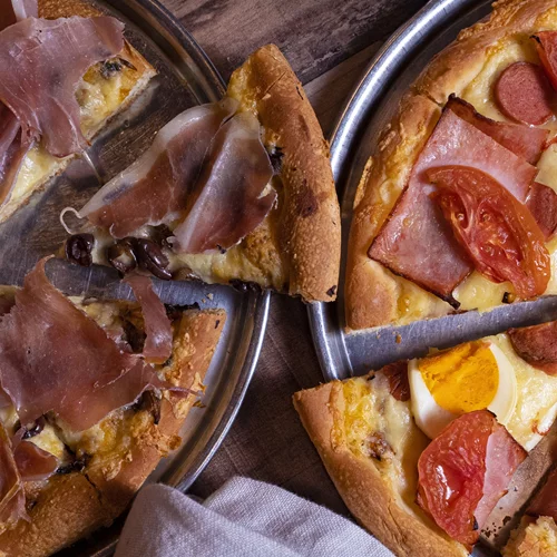 Η old school πίτσα της Νέας Σμύρνης που έχει πιστούς οπαδούς