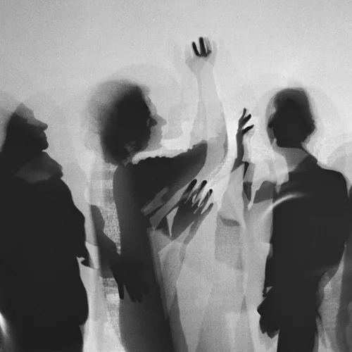 Γνωρίστε τις εμβληματικές "Σκιές" του Νίκου Κεσσανλή