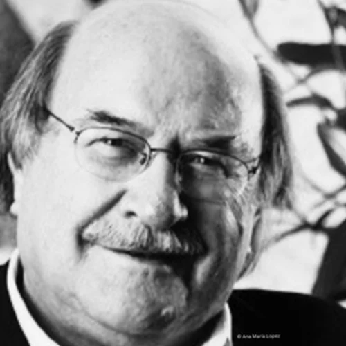 Αποχαιρετάμε τον αντισυμβατικό συγγραφέα Αντόνιο Σκάρμετα