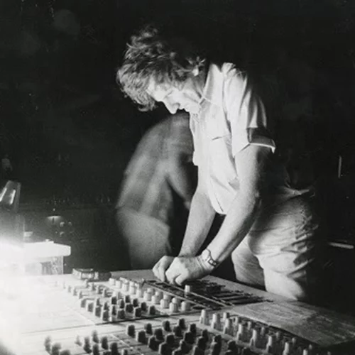 Δύο εκθέσεις για τον Ιάννη Ξενάκη έρχονται στο ΕΜΣΤ