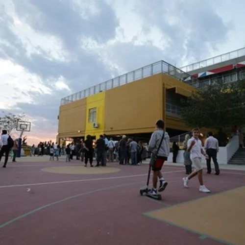 Δήμος Αθηναίων: Ανοιχτά τα προαύλια σχολείων και το καλοκαίρι