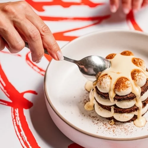 Πού τρώει και πίνει η Αθήνα στις αρχές του καλοκαιριού