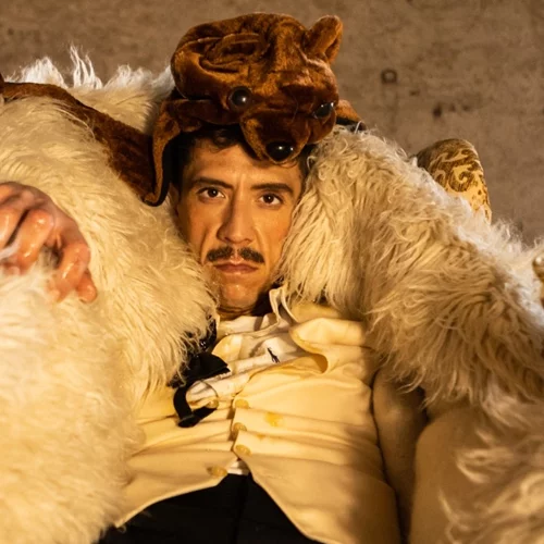 Η "Αρκούδα" του Άντον Τσέχοφ στο θέατρο