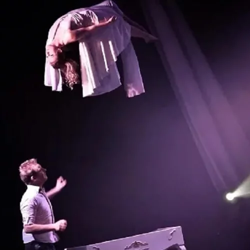 "Las Vegas Magic Festival": Θέαμα για όσους πιστεύουν στη μαγεία στο Christmas Theater