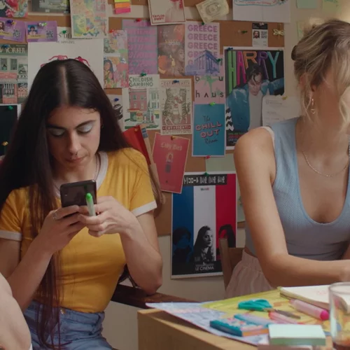 "Τι είναι Κισλόφσκι;" - Δείτε το νέο απολαυστικό σποτ του Cinobo