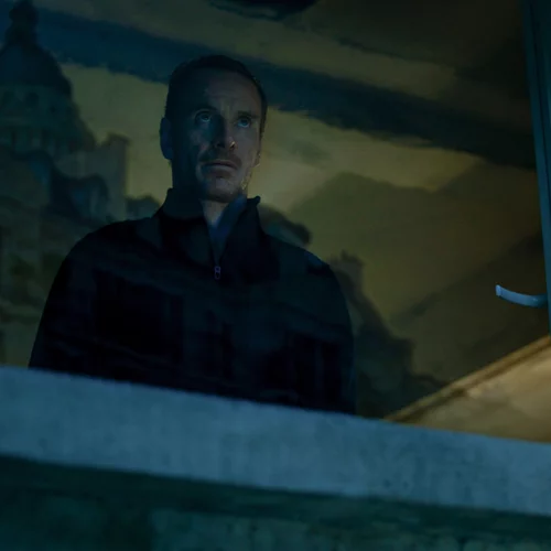 Ο Μάικλ Φασμπέντερ είναι έτοιμος για όλα στο τρέιλερ του "Killer"