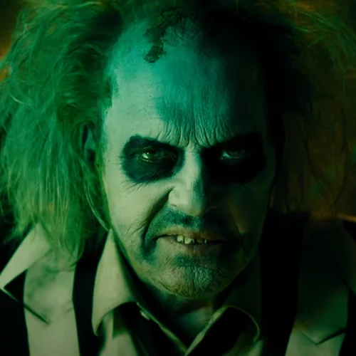 Ο Μάικλ Κίτον είναι ξανά ο Σκαθαροζούμης στο τρέιλερ του "Beetlejuice Beetlejuice"