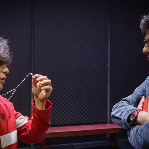 4 λόγοι για να δεις την παράσταση "Μια άλλη Θήβα"