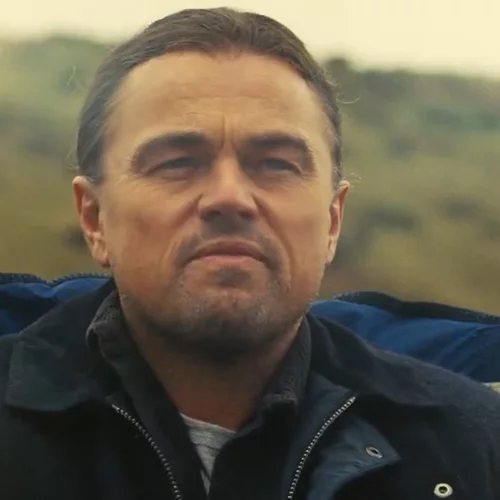 Ο Λεονάρντο Ντι Κάπριο κουφαίνεται από σφαίρες στο teaser του "One Battle After Another"