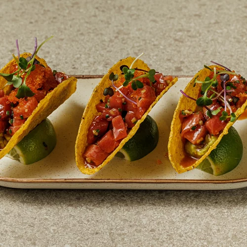 "Acan": Κάτι από Λατινική Αμερική στο Μοσχάτο