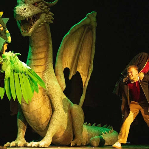 Έτοιμοι για ταξίδι στη "Σχολή Μαγείας και το Βασίλειο των Δράκων";