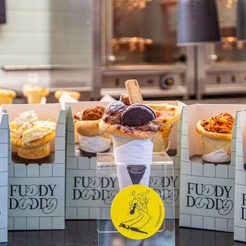 Fuddy Duddy: Εσύ έχεις φάει πίτσα σε κώνο;