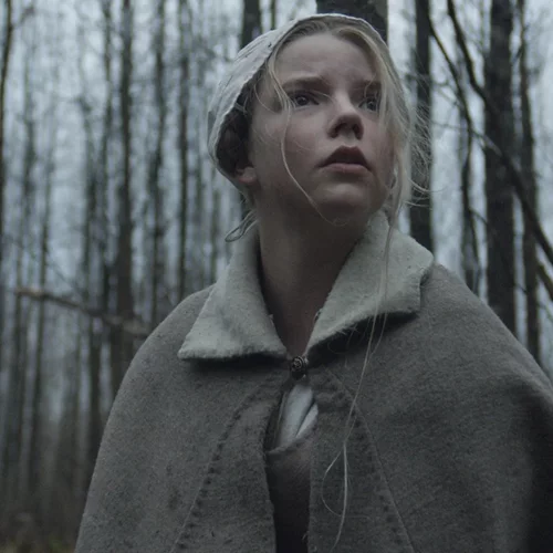 To "Witch" του Ρόμπερτ Έγκερς για μια προβολή στο Ελιζέ