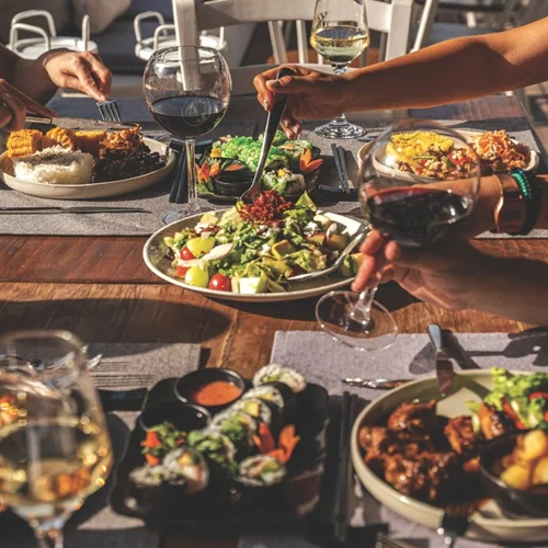 Duende & Natsumi: Δύο κόσμοι γεύσης, μία εμπειρία στο Crystal Waters