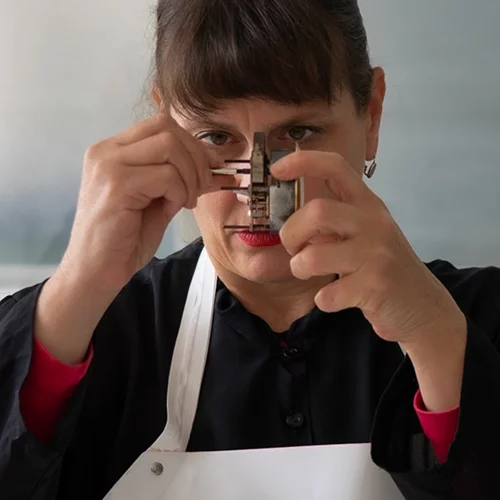 Flux Laboratory: 5 καλλιτέχνες επεξεργάζονται το συναίσθημα της "αναμονής"