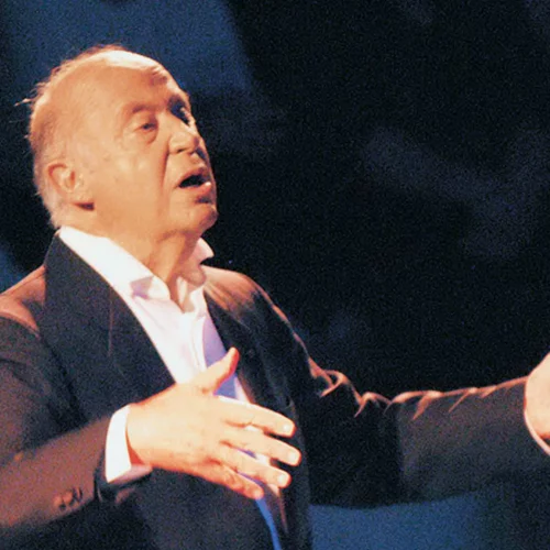 Ένα μεγάλο αφιέρωμα στον Μίμη Πλέσσα στο Παλλάς