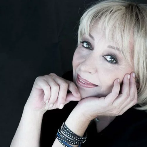 Η Αλέκα Κανελλίδου συναντά τον Γιάννη Κότσιρα στο Θέατρο Άλσος