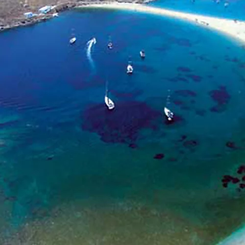 4 κοντινά νησιά για σύντομες αποδράσεις από την Αθήνα