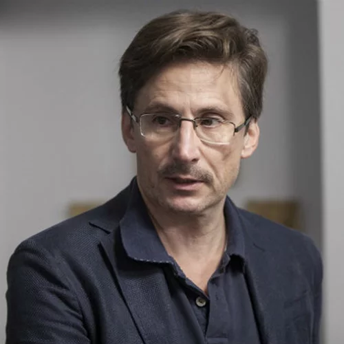 Το Θέατρο Πορεία αναζητά νέους σκηνοθέτες και σκηνοθέτιδες