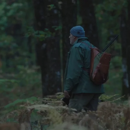 Το τρέιλερ του "Κυνηγιού" σιγοβράζει από ένταση