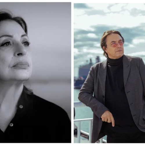 Εννιά τραγουδιστές πιάνουν το μικρόφωνο και ανεβαίνουν στη θεατρική σκηνή