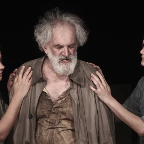 Θριαμβευτικό ξεκίνημα για τον Δημήτρη Καταλειφό και τον "Οιδίποδα επί Κολωνώ" στους Δελφούς