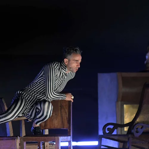 Updated | "Όνειρο ενός γελοίου": Νέες ημερομηνίες για την παράσταση των Άρη Σερβετάλη και Έφης Μπίρμπα