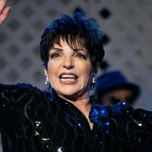 Η Λάιζα Μινέλι θα εκδώσει την αυτοβιογραφία της