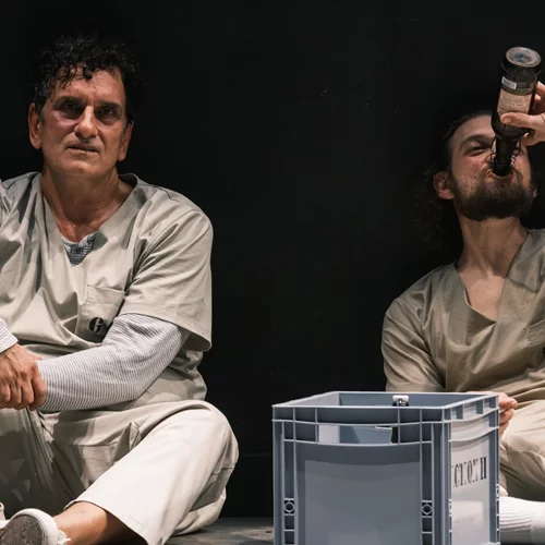 Ο Νίκος Ψαρράς και ο Δημήτρης Παπανικολάου δίνουν νέα ζωή στο "Τελευταία Έξοδος – Ρίτα Χέιγουορθ"