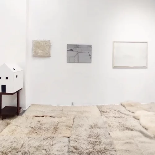 Η Ρεβέκκα Καμχή μετατρέπεται σε "Καταφύγιο"