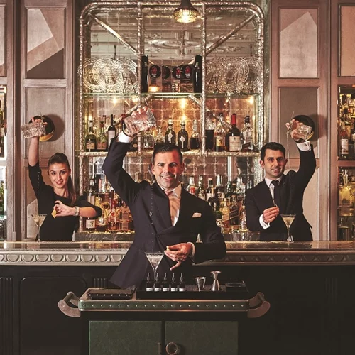 Στο Λονδίνο για bar hopping