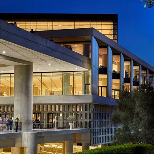 Αύγουστος στο Μουσείο της Ακρόπολης