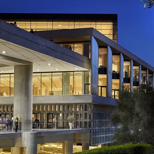 Την Πανσέληνο του Αυγούστου ξενυχτάμε στο Μουσείο Ακρόπολης