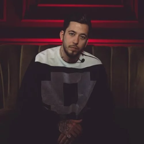 Mahmut Orhan: Ο viral Τούρκος DJ ηλεκτρίζει την Αθήνα