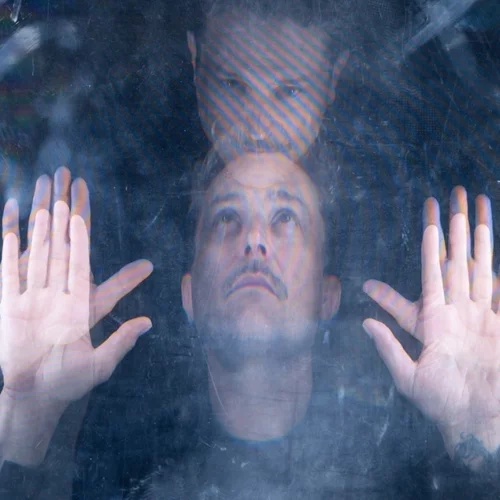 Ποιος είναι ο 'Ευγένιος' και γιατί επέλεξε ο Γιώργος Καραμίχος να το σκηνοθετήσει;