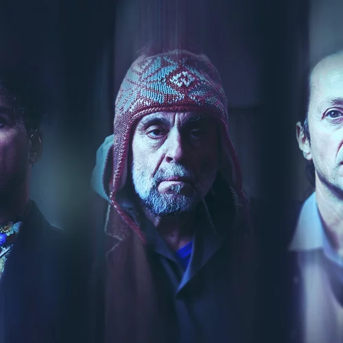 "Ο επιστάτης": Ο Σωτήρης Χατζάκης σκηνοθετεί και πρωταγωνιστεί στο έργο του Πίντερ