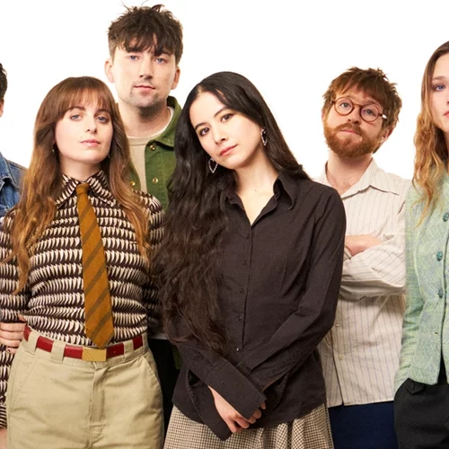 Οι Black Country, New Road έρχονται (ευτυχώς) ξανά στην Αθήνα