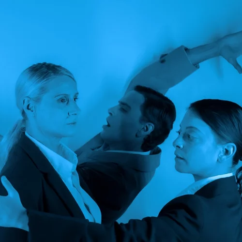 "Καταραμένος κόσμος": Κλιματική αλλαγή και τεχνητή νοημοσύνη στο θρίλερ του Βασίλη Μαυρογεωργίου