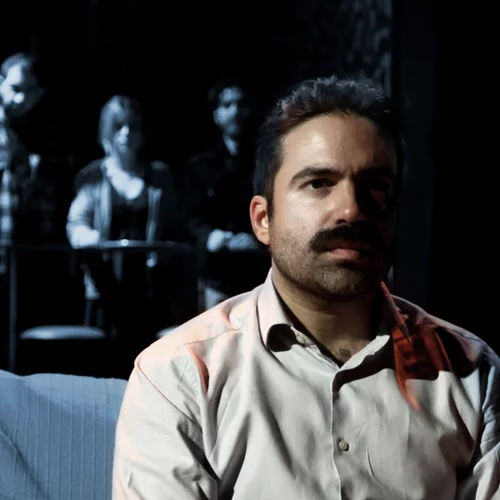 Παράταση για το "Μακριά από παιδιά" και νέες φωτογραφίες