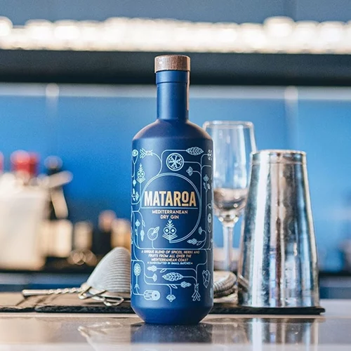 Ένα σχεδόν speakeasy bar στα VIP lounges της Aegean