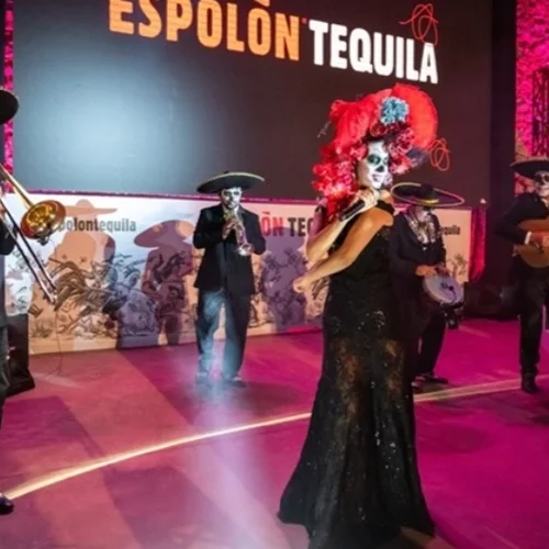 Γιορτάζοντας την Ημέρα των Νεκρών με την Espolòn Tequila