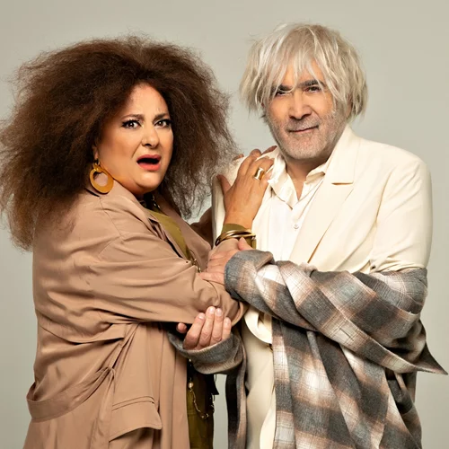 "Όταν πέθανα": Λάκης Λαζόπουλος κι Ελισάβετ Κωνσταντινίδου μιλούν για τη νέα κωμωδία... απ' το υπερπέραν!