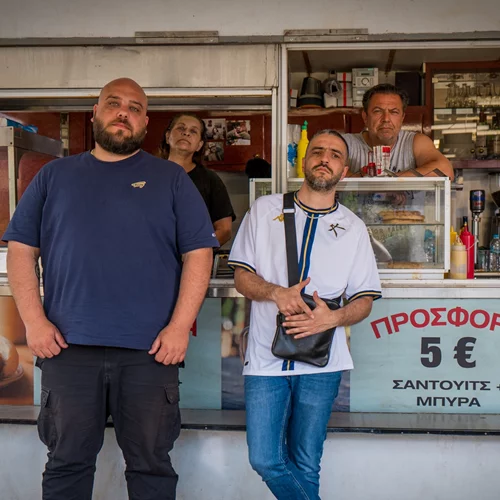 Περάσαμε μια μέρα στα γυρίσματα της "Σπασμένης Φλέβας" του Γιάννη Οικονομίδη