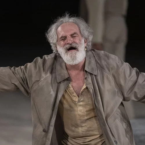 "Οιδίπους επί Κολωνώ": Δείτε φωτογραφίες από το ανέβασμα της παράστασης στην Επίδαυρο