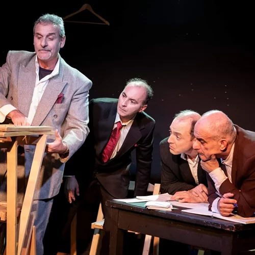 Οι "Δάφνες και πικροδάφνες" των Δημήτρη Κεχαΐδη και Ελένης Χαβιαρά στη σκηνή του θεάτρου Αλεξάνδρεια