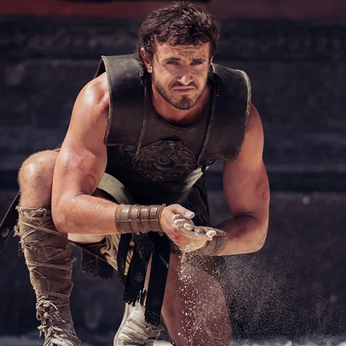 Πολ Μεσκάλ εναντίον ρινόκερου στο τρέιλερ του "Μονομάχου II"