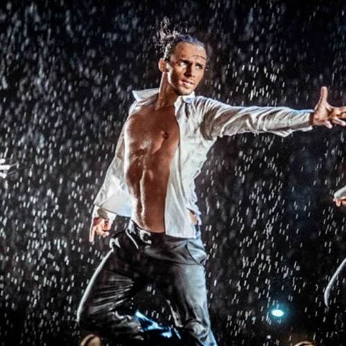 Τρεις διεθνείς παραγωγές έρχονται στο Christmas Theater