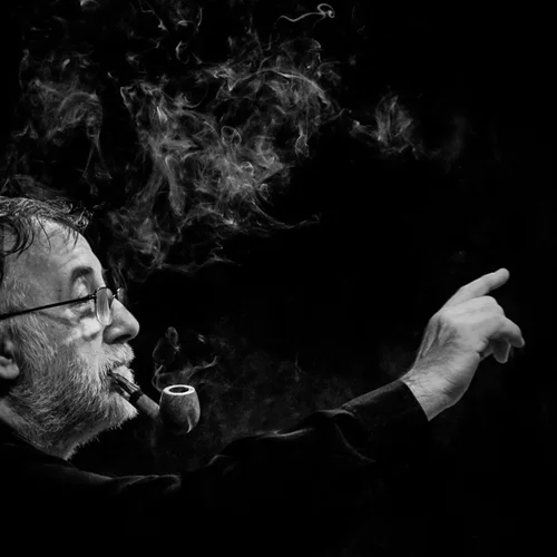 Ένα αφιέρωμα στον Θάνο Μικρούτσικο παρουσιάζει το Εργαστήρι Ελληνικής Μουσικής Δήμου Αθηναίων